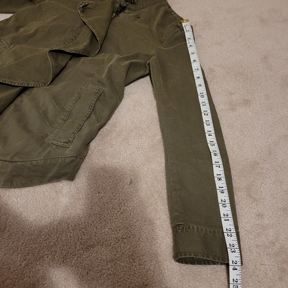 Classic Utility Jacket - Picture 8 of 9